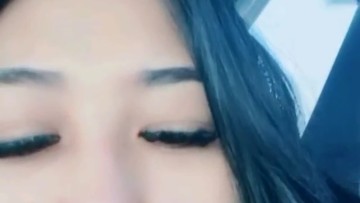 Miss Octav Geter Becek di Mobil