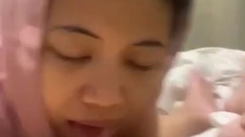 Piercedley Jilatin Kontol Suaminya Ampe Puas