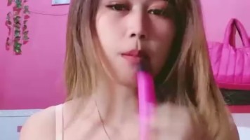 Cewek Pamer Toket Idola Baru Pascol